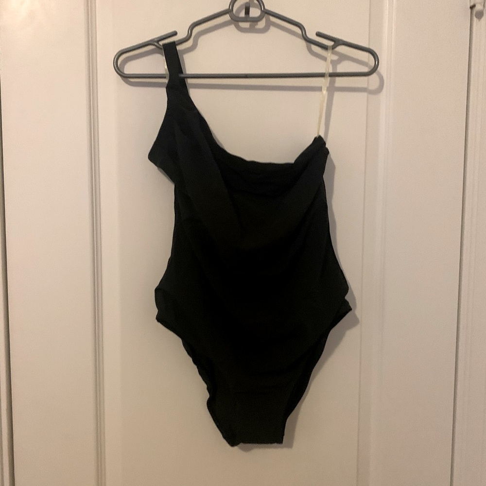 One shoulder black swimsuit